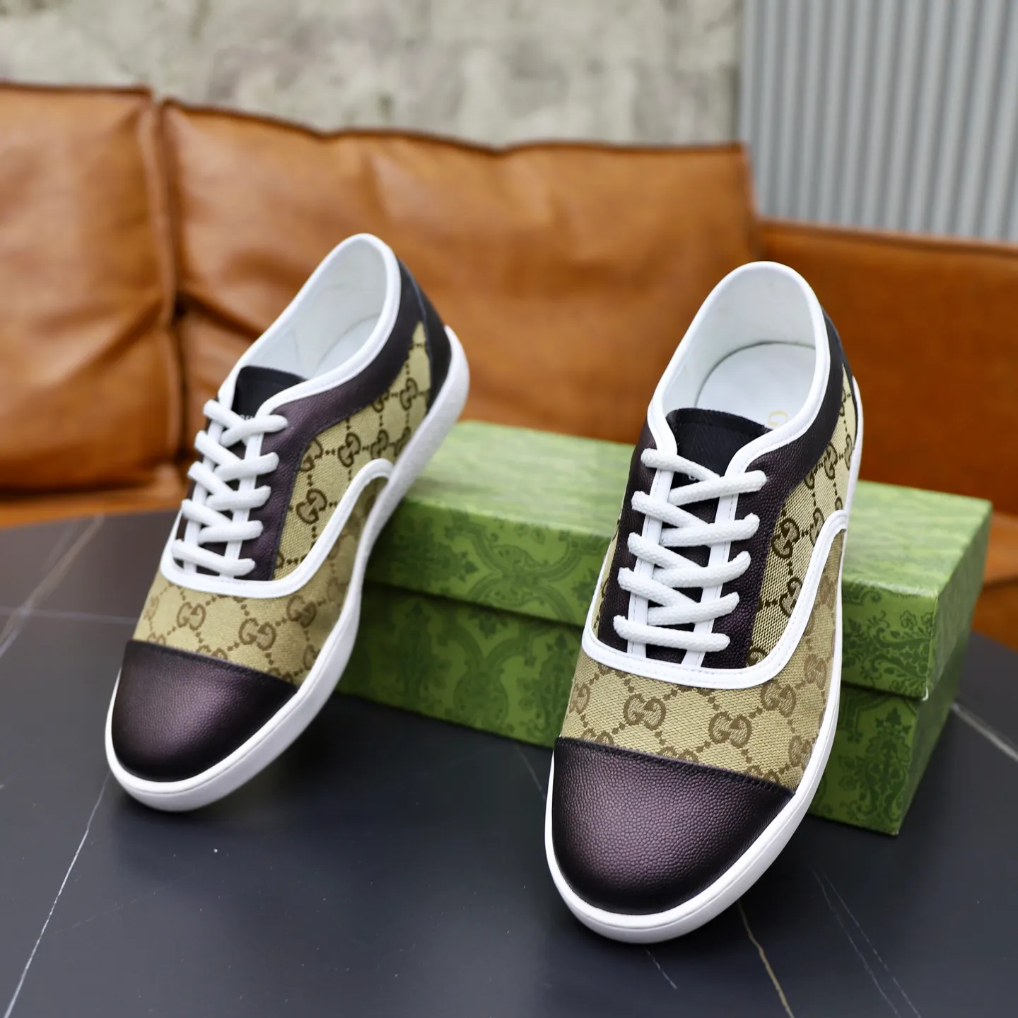 Men's shoes: 400💰🙅‍♂️🙅‍♂️🙅‍♂️ Brand: GUCCI Standard code: 38-44 Grade: Same as the official website Material: Original leather splicing Comfortable sheepskin lining Lightweight wear-resistant outsole Style category: Men's fashionable casual shoes Running sneakers Distinguished luxury brand elements Top luxury Color: Actual picture color